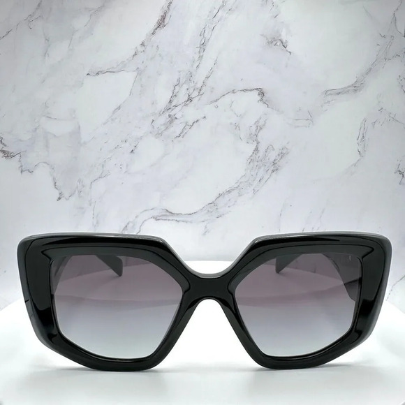 Prada Sunglasses Black Square Oversized Triangle Logo Italy Gradient Lens - Picture 3 of 16